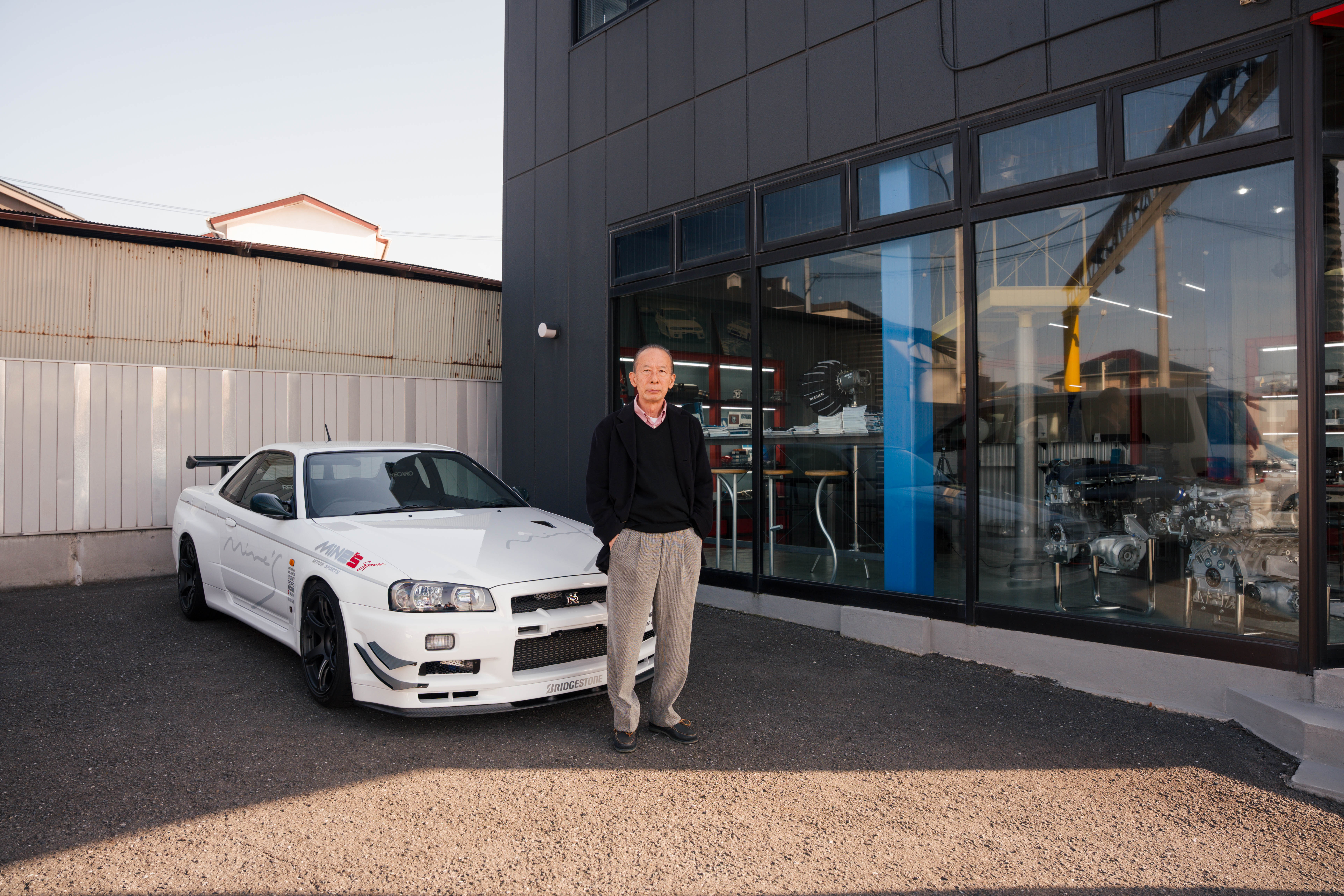 Legendary Japanese Garage: MiNe’S – Secrets Behind the Curtain